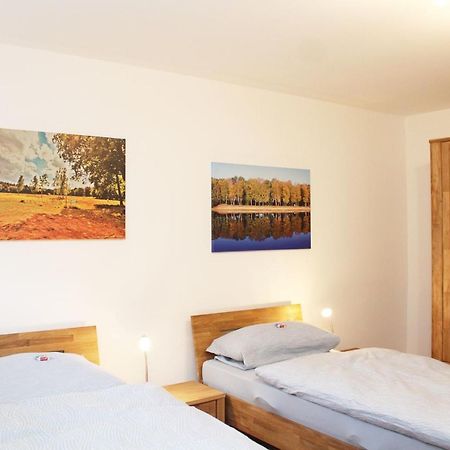 Ferienwohnung Kastanienblick Ульцинь Екстер'єр фото